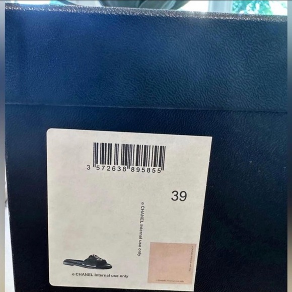 Never worn AUTHENTIC Chanel sandals/slides - Picture 4 of 6